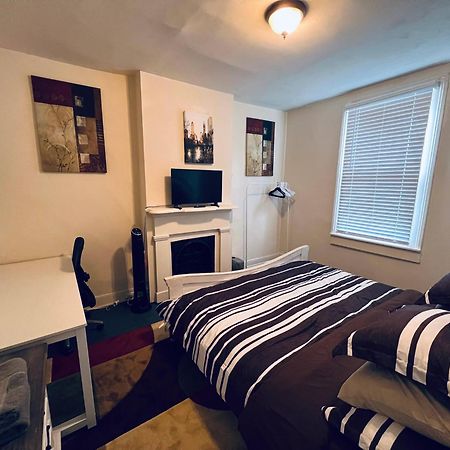 5 Minutes To Vcu Apartment Richmond Luaran gambar